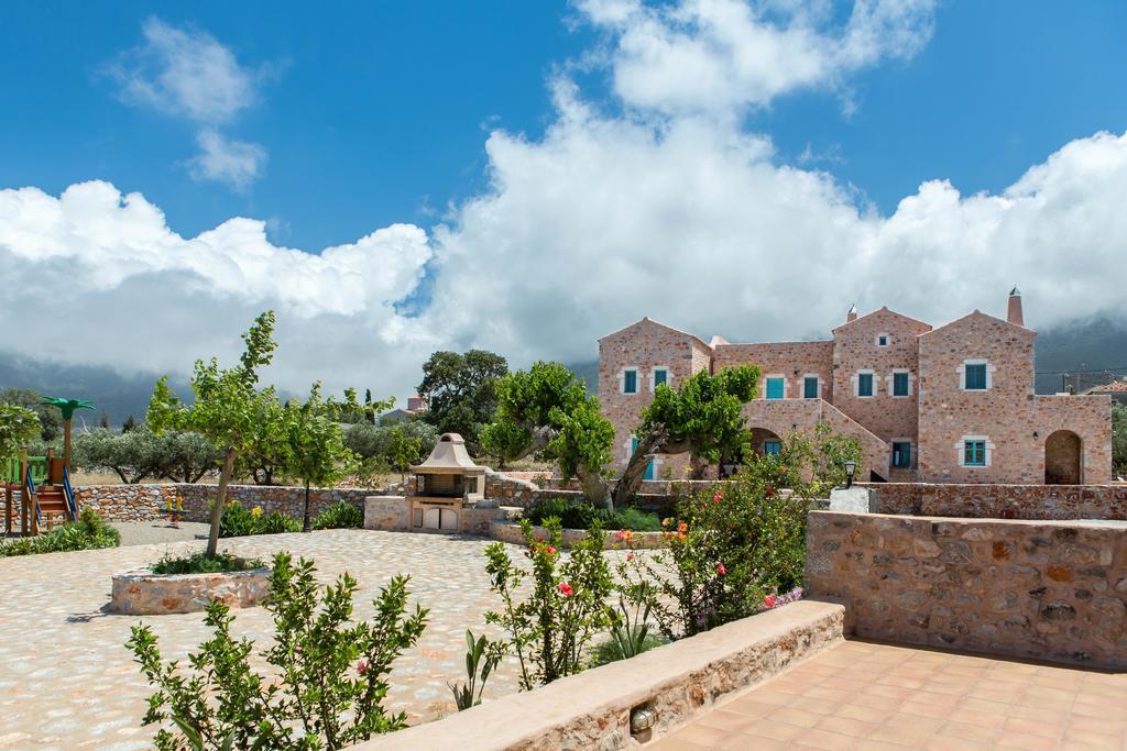 Pandora Aparthotel Pyrgos Dirou Exterior photo