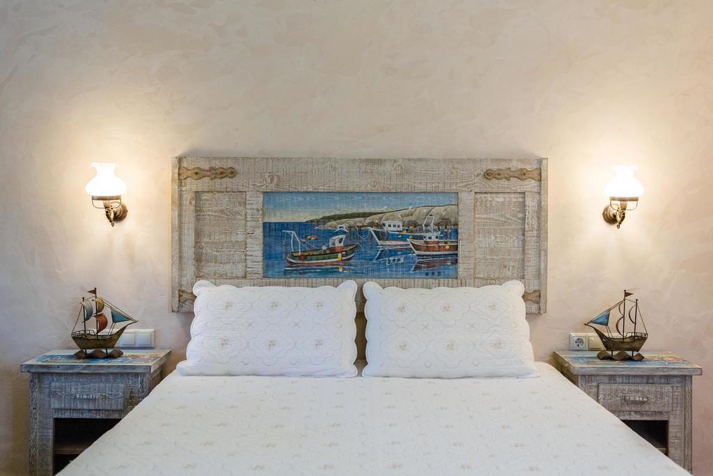 Pandora Aparthotel Pyrgos Dirou Exterior photo