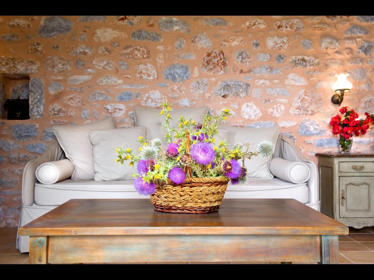 Pandora Aparthotel Pyrgos Dirou Room photo